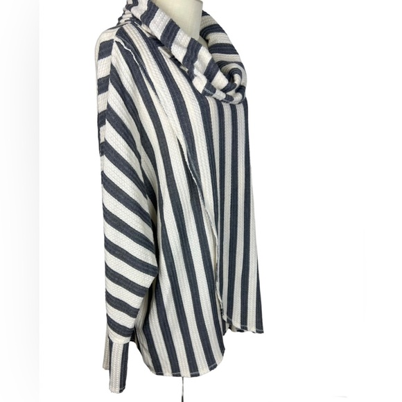 NWOT Lularoe Kristen top size XL oversized fit gray stripe waffle weave - Picture 4 of 9